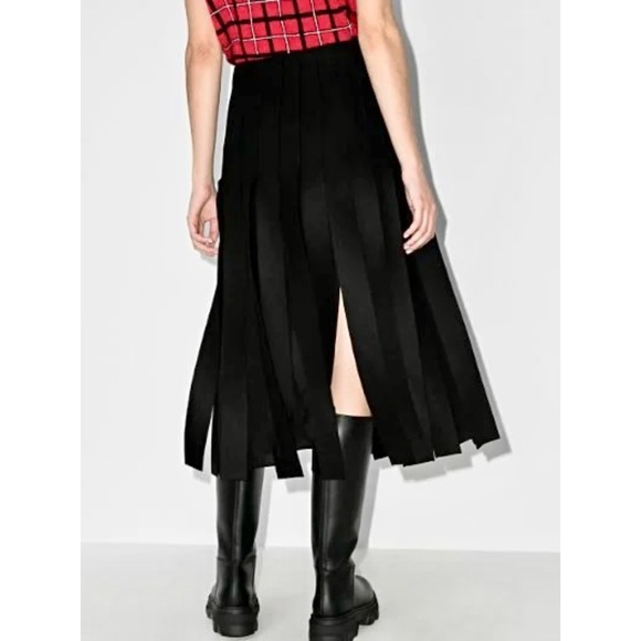 🌈 Stylish Vogue contemporary skirt - Picture 2 of 13